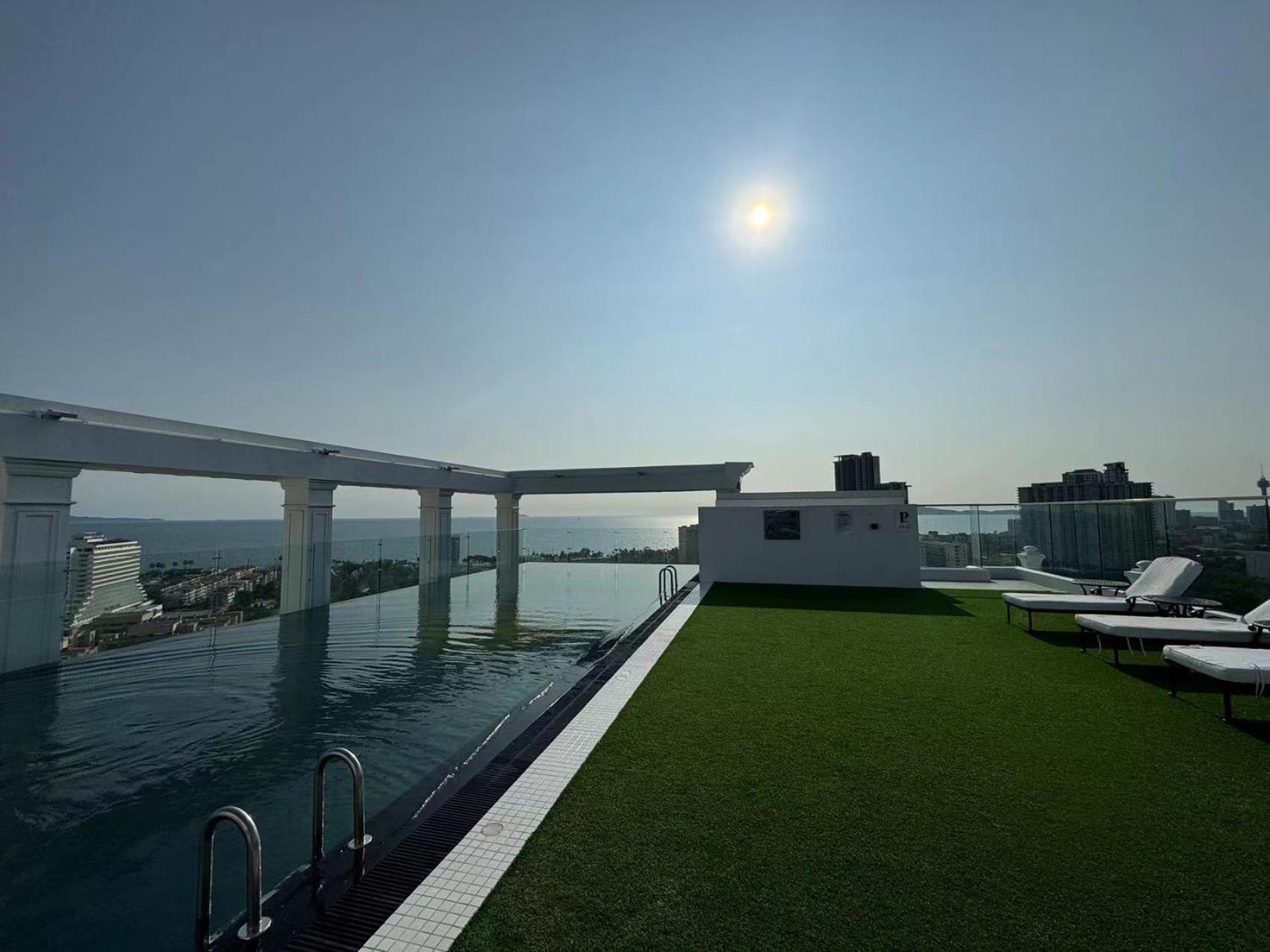 The Empire Chic Residence Jomtien & Yahaha Exterior photo