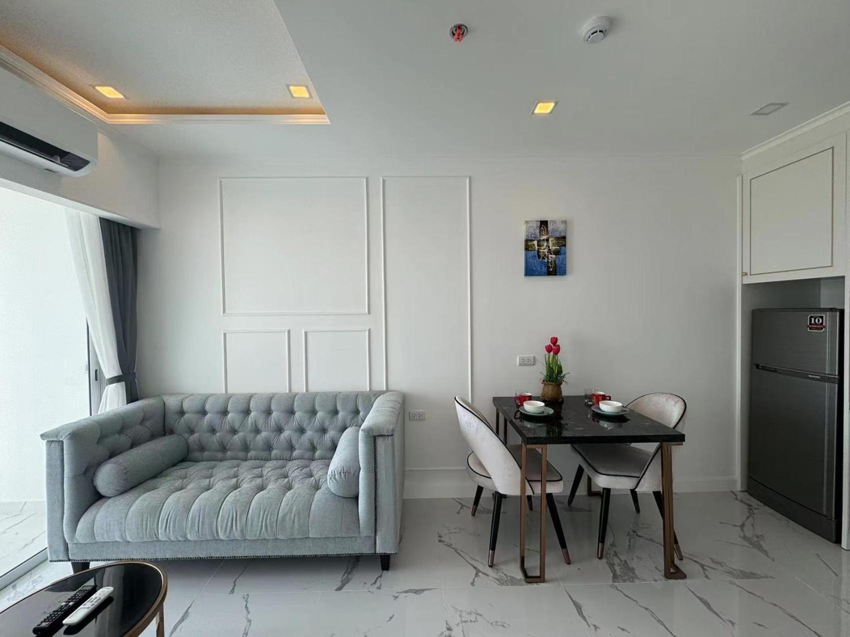 The Empire Chic Residence Jomtien & Yahaha Exterior photo